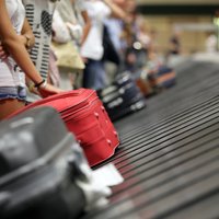 Nozudusi un nepilnā sastāvā atdota bagāža lidostā: kā rīkoties šādās situācijās