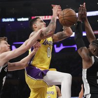 Dāvis Bertāns 'kluss' pēc 'uguņošanas' iepriekšējā mačā; 'Spurs' piekāpjas 'Lakers'