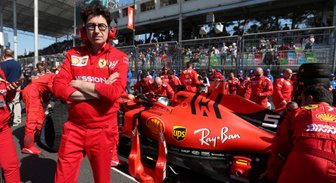 No 'Ferrari' F-1 komandas vadītāja amata atkāpjas Binoto
