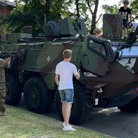 Куда бежать, если взрыв или танк? Как устроена гражданская оборона Латвии
