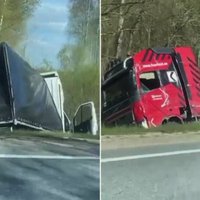 Video: Salacgrīvā kravas vilcēja un furgona sadursmē viens bojāgājušais