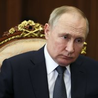 Путин не поедет на саммит БРИКС в ЮАР. Власти страны были обязаны арестовать его по ордеру суда в Гааге