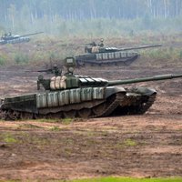 Krievija pie Ukrainas robežas izvietojusi 77 000 karavīru un ap 1000 tanku