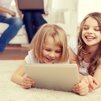 Kā pasargāt bērnu no nevēlamas informācijas vai aktivitātēm internetā
