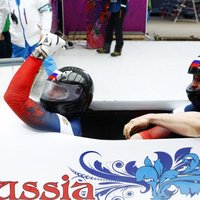 Dopinga skandāla paradokss: Krievija uz Phjončhanu grib sūtīt diskvalificētos bobslejistus un skeletonistus