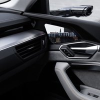 'Audi e-tron' būs pirmais sērijveida auto ar virtuālajiem sānu spoguļiem