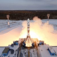 Video: No Krievijas jaunā kosmodroma startējusi raķete; satelīta palaišana neveiksmīga