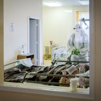 Число пациентов с Covid-19 в латвийских больницах выросло до 1100