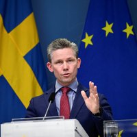 Zviedrija nosūtīs Ukrainai jaunu militārās palīdzības paketi; apsver sūtīt arī kaujas lidmašīnas