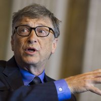 Билл Гейтс уподобил отказ от маски отказу от брюк