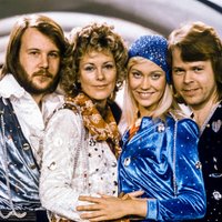 Fanu dievināti, kritiķu nievāti, vienmēr aktuāli: kā dzima 'ABBA' kults