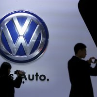Dienvidkorejas prokurori veic kratīšanu 'Volkswagen' birojā