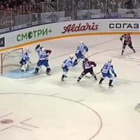 Video: Rīgas 'Dinamo' uzvar Vilsona atgriešanās spēlē