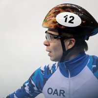 Шорт-трекист Елистратов принес России первую медаль на Играх-2018, Пукитис — 11-й