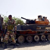 Par gļēvulību 'Boko haram' priekšā Nigērijā atlaiž simtiem karavīru