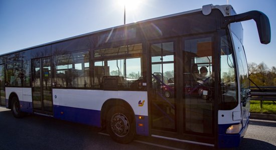 В Rīgas satiksme не хватает около 60 водителей автобусов