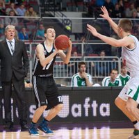 Talantīgais Latvijas basketbolists Kurucs oficiāli noslēdz četru gadu līgumu ar slaveno 'Barcelona'