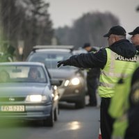 На дорогах Латвии проведут рейды: особое внимание — на ремни безопасности