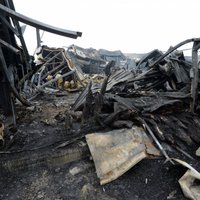Krievijā pēc ugunsgrēka Kazaņas lielveikalā joprojām pazuduši 25 cilvēki