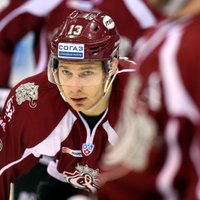 Rīgas 'Dinamo' noslēdz līgumus ar pieciem hokejistiem