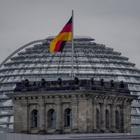 Германия и Франция высылают российских дипломатов