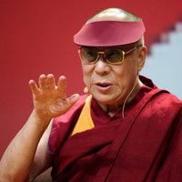 Dalailamas publisko lekciju apmeklējuši teju 6000 cilvēku
