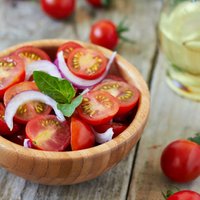Шесть рецептов вкусных блюд из помидоров