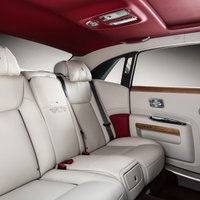 'Rolls-Royce Ghost' speciālā versija par godu 'mūžīgajai mīlestībai'