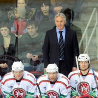Хет-трик Зарипова, Мозякин первым в КХЛ провел 600 матчей и 1000-й юбилей Била