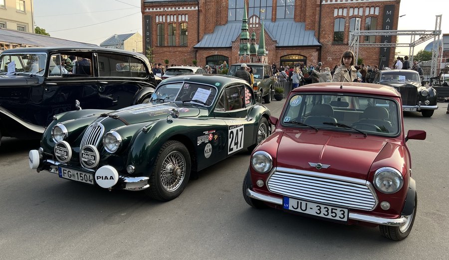 “British Evening for Classic Cars and Motorcycles in Riga’s Ågenskalns Market”