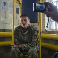 'Pussy Riot' advokāts Feigins aizstāvēs Krievijā apcietināto Ukrainas piloti