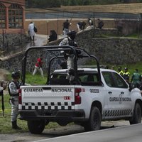 Meksika lemj pagarināt bruņoto spēku pilnvaras patrulēt ielās