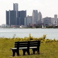 Американец меняет дом в Детройте на iPhone 6