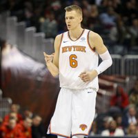 Porziņģim 28 punkti 'Knicks' zaudējumā NBA pastarītei 'Hawks'