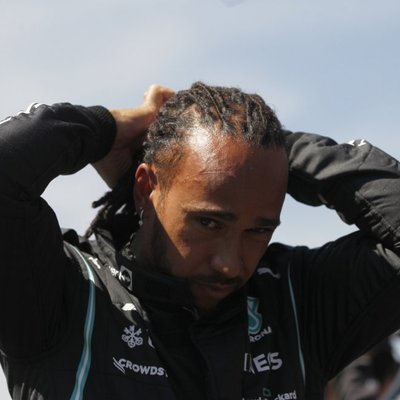 Hamiltons saņem piecu starta vietu sodu Brazīlijas 'Grand Prix'
