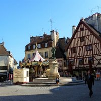 Burgundijas galvaspilsēta Dižona – sinepju, vīna un vēstures bagātību valstība