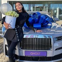 ФОТО: Джиган подарил Самойловой первый в России Rolls-Royce Ghost за 300 тысяч евро