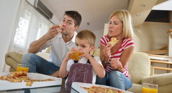 Правила питания: не навязывайте детям то, чего не едите сами