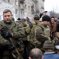 Лидер ДНР Захарченко готов "освободить" весь Донбасс военным путем