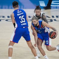 Basketbola lielspēle Latvijā: 'Arēnā Rīga' Eirolīgas cīņā tiekas 'Anadolu Efes' un 'Maccabi'