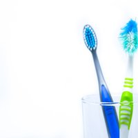 Изо рта да в хозяйство: 20 внезапных применений старых зубных щеток