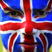 Puse britu vēlas valsts izstāšanos no ES, liecina aptauja