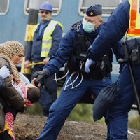 Премьер Венгрии назвал беженцев "мусульманскими захватчиками"