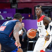 Vācija ar tālmetieniem izslēdz medaļu pretendenti Franciju no 'Eurobasket 2017'
