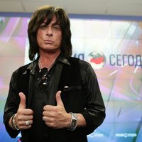 Bijušais 'Deep Purple' vokālists Krimā slavē Putinu; pārcelsies dzīvot uz Baltkrieviju
