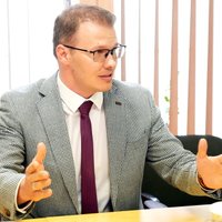 Дзинтарс: президента Латвии нельзя выбирать большинством, в котором решающая роль принадлежит прокремлевским партиям