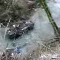 Video: Abhāzijā krievu BTR iegāzies aizā; trīs bojāgājušie