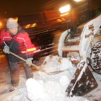 Rīgas namu pārvaldnieks будет платить 1,45 млн евро за вывоз снега