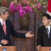 Керри обещает Японии защиту от провокаций КНДР