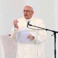 Папа призвал молодежь плыть против течения индивидуализма